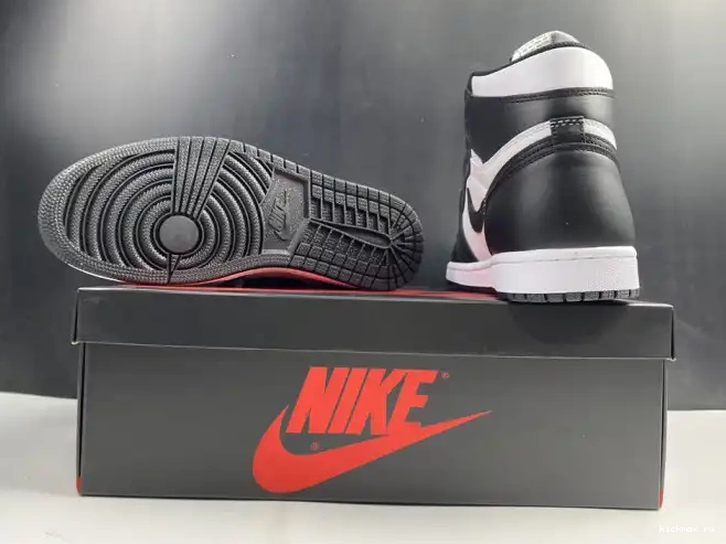 Rep MAX Air (2014) Jordan 555088-010 White Black Retro 1 0527